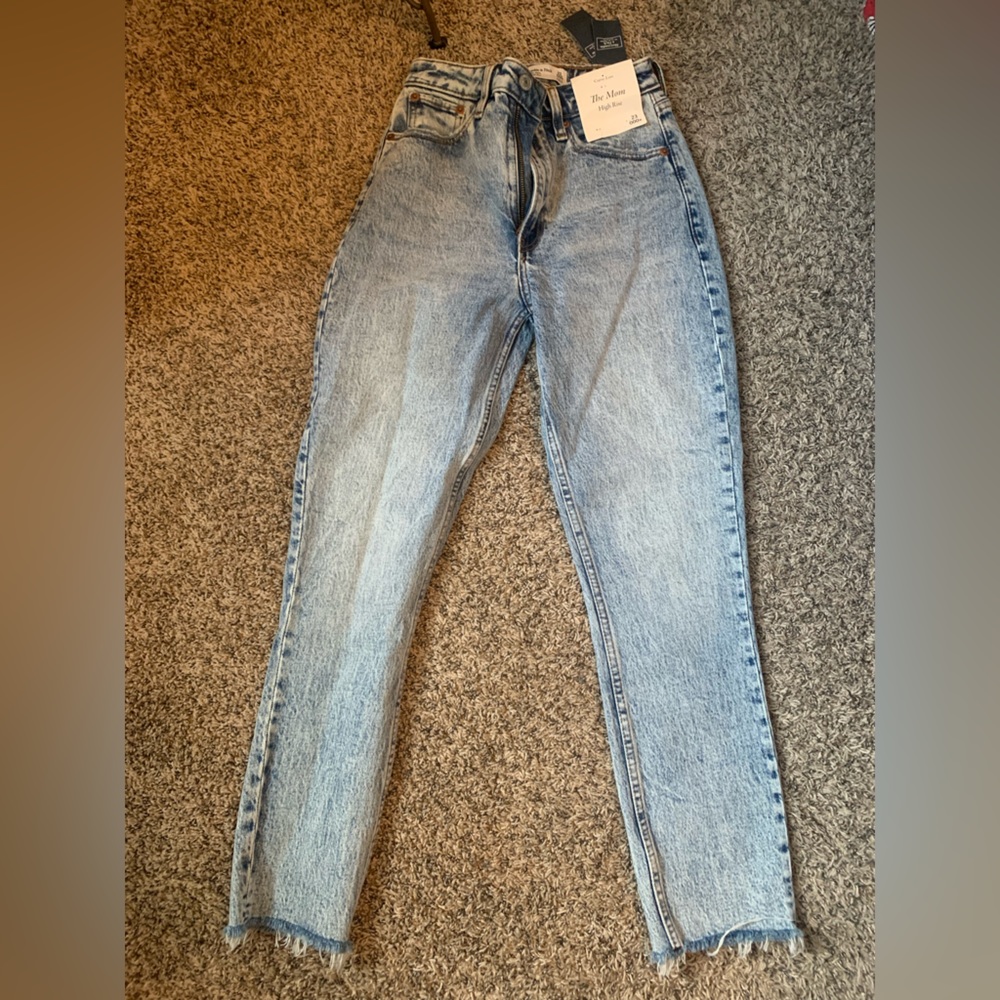 Abercrombie Jeans - Abercrombie Curve Love High Rise Mom Jeans, Size 23